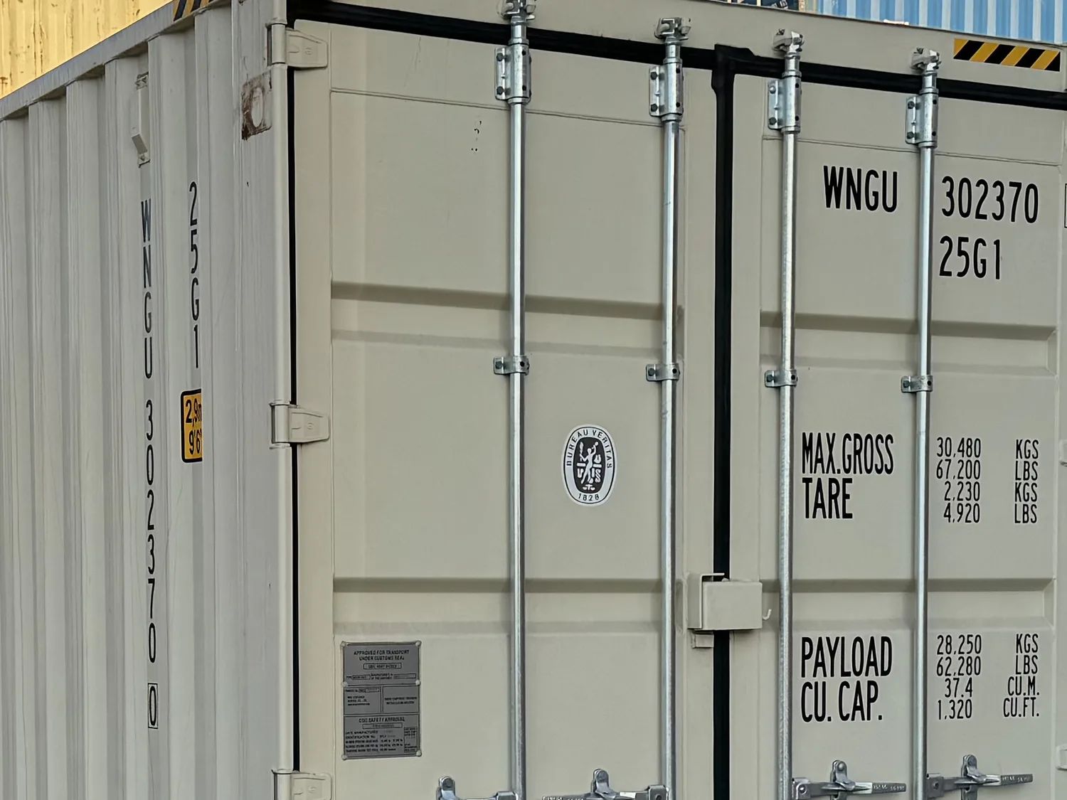10 Foot Shipping Containers available from Sunstate Containers